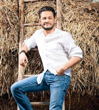 Эктор Хименес-Браво в журнале Viva!