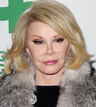 Врачи вывели из комы знаменитую телеведущую Джоан Риверз