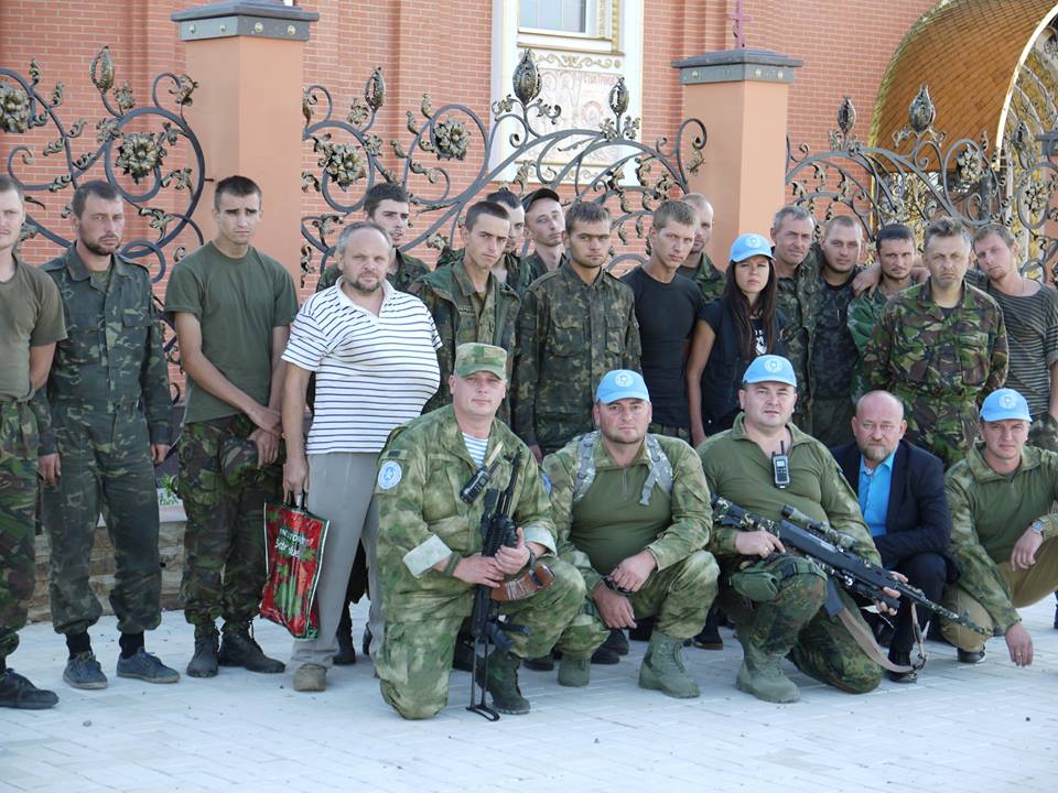 Руслана освободила 16 военопленных из зоны АТО