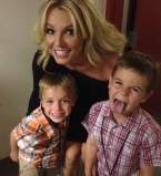 Бритни Спирс опубликовала семейное селфи