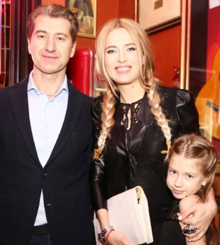 Ольга Горбачева и Юрий Никитин с дочерью