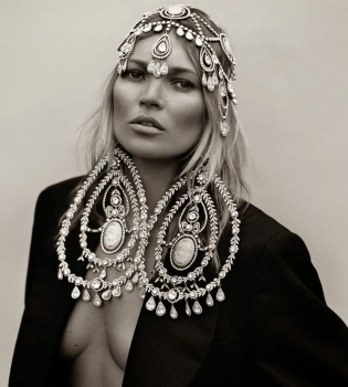 Кейт Мосс в новой фотосессии