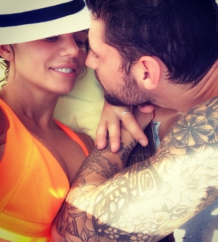 Анна Седокова опубликовала трогательное фото с бойфрендом