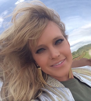 Глюкоза показала подросшую младшую дочь