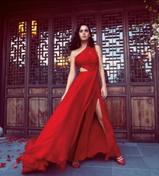 Кэти Перри в новой элегантной фотосессии