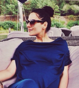 Малышу Маши Ефросининой подарили трендовую пустышку D&amp;G