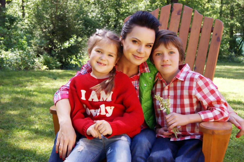 Лилия Подкопаева показала своих подросших детей