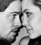 Анджелина Джоли и Брэд Питт У моря