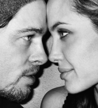 Анджелина Джоли и Брэд Питт У моря