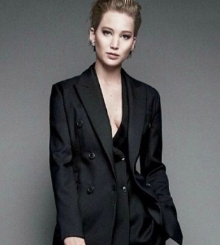 Дженнифер Лоуренс в новой рекламной фотосессии для Dior