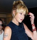 Мелани Гриффит показала тату с именем экс-супруга