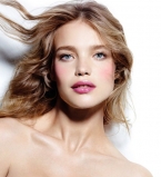 Наталья Водянова крупным планом