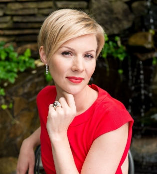 Ведущая 1+1 украсила обложку глянца и рассказала о своей семье