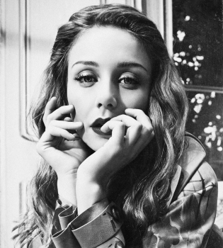 Тина Кароль в фотосессии для юбилейного номера журнала Viva!