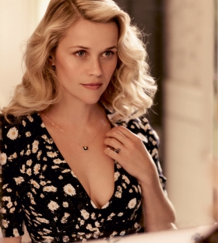 Риз Уизерспун блистает на страницах Vogue