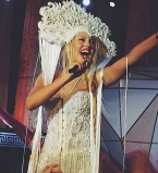 Оля Полякова похвасталась естественной красотой