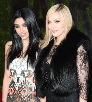 Мадонна поздравила свою дочь с днем рождения