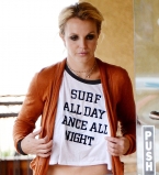 Бритни Спирс продолжает хвастаться стройными формами