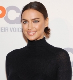 Ирина Шейк продемонстрировала элегантность и шик