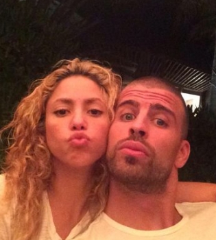 Шакира поделилась с поклонниками трогательным фото с Жераром Пике