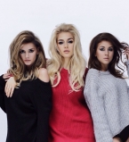 Сексуальные участницы ВИА Гры демонстрируют стройные формы