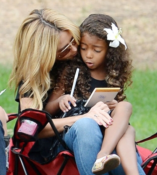 Хайди Клум показала своих очаровательных детей