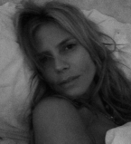 Хайди Клум демонстрирует лицо без макияжа