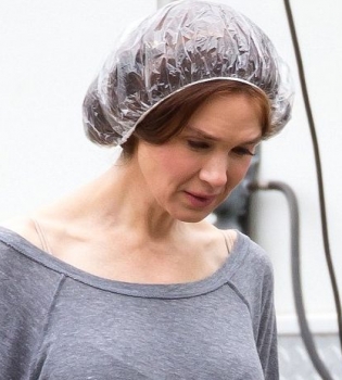 Рене Зеллвегер на съемках нового фильма