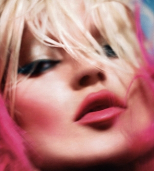 Кейт Мосс в новой фотосессии