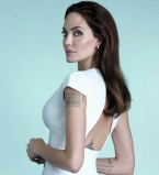 Анджелина Джоли в элегантной фотосессии