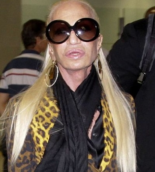 Донателла Версаче ужаснула своим лицом