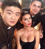 Анна Седокова и участники шоу Хочу к Меладзе