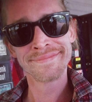 Маколей Калкин