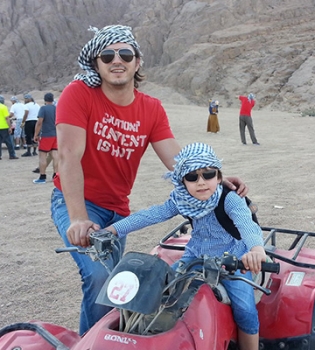 Сергей Притула с сыном отдохнули в Египте