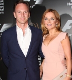 Джери Холлиуэлл выходит замуж за руководителя Формулы-1