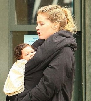 Даутцен Крус показала своих детей