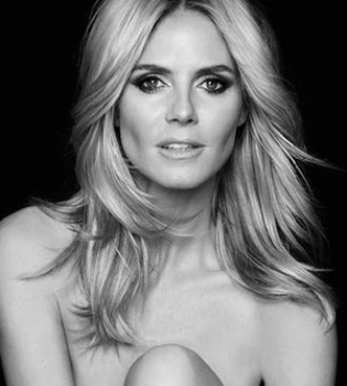 Хайди Клум полностью обнажилась