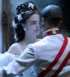 Кара Делевинь и Фаррелл Уильямс снялись в новом мини-фильме Chanel