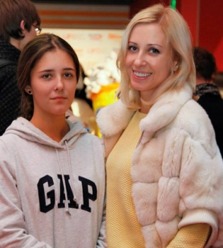 Тоня Матвиенко с дочерью Уляной