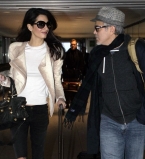 Джордж Клуни и Амаль Аламуддин в аэропорту Хитроу