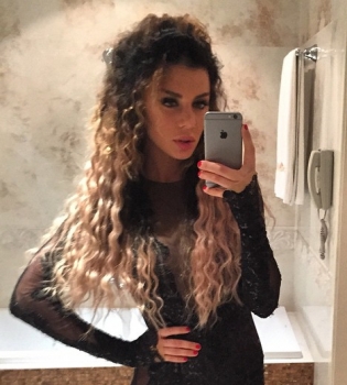 Анна Седокова в новом образе