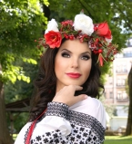 Влада Литовченко и ее цветочные обереги