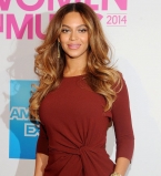 Бейонсе хвастается стройными ножками на вечеринке Billboard