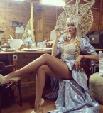 Оля Полякова в патриотичном кокошнике