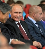 Путин: Российские артисты выглядят как настоящие трактористы