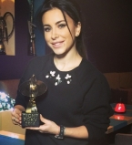 Ани Лорак похвасталась престижной премией Песня года 2014