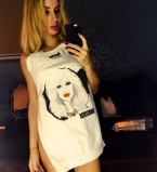 Откровенно: Лобода примерила сексуальный наряд от поклонника