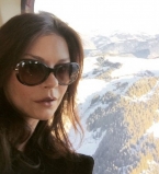 Кэтрин Зета-Джонс и Майкл Дуглас поделились семейными снимками