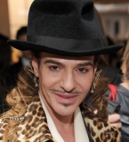 Джон Гальяно устроил в Лондоне первый показ после четырех лет опалы