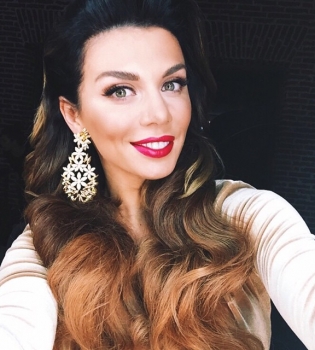 Анна Седокова больше не интересуется социальными сетями